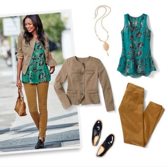 CAbi Zoe Falling Flowers Blouse Sz M - Picture 2 of 4